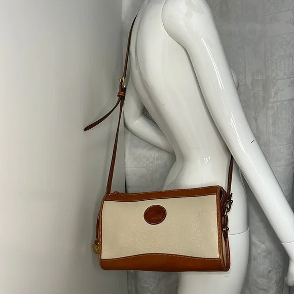 Dooney & Bourke Ivory Cream Pebble and Brown Leather Zip Crossbody Shoulder Bag - Picture 2 of 14
